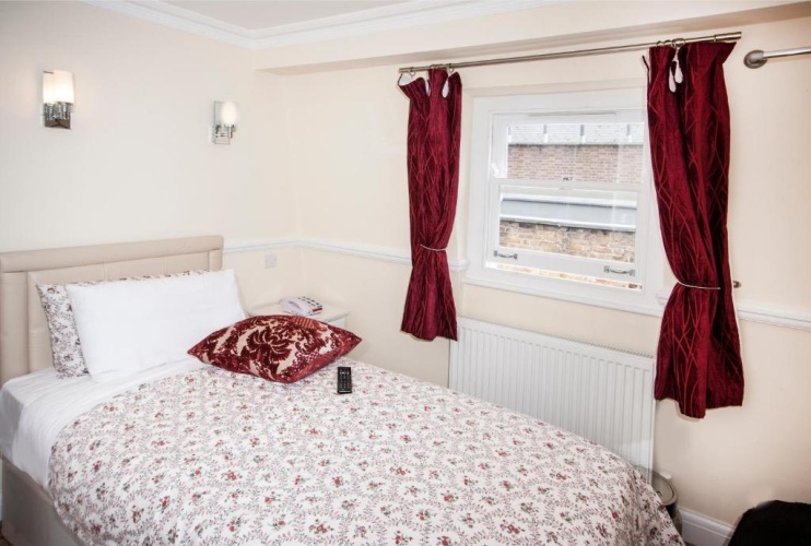 Standard Single room
