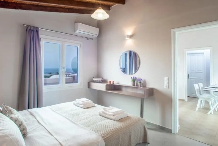 2 Bedrooms Apartment with sea view