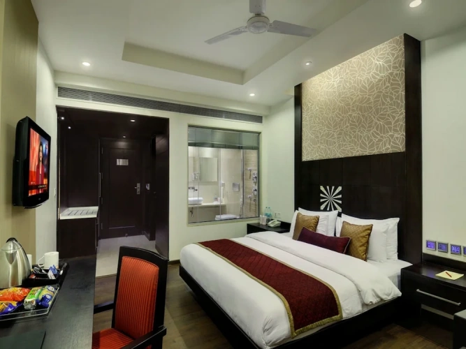 Premier room