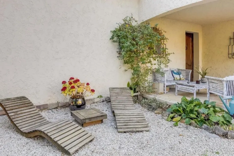 Standard Double room with garden view