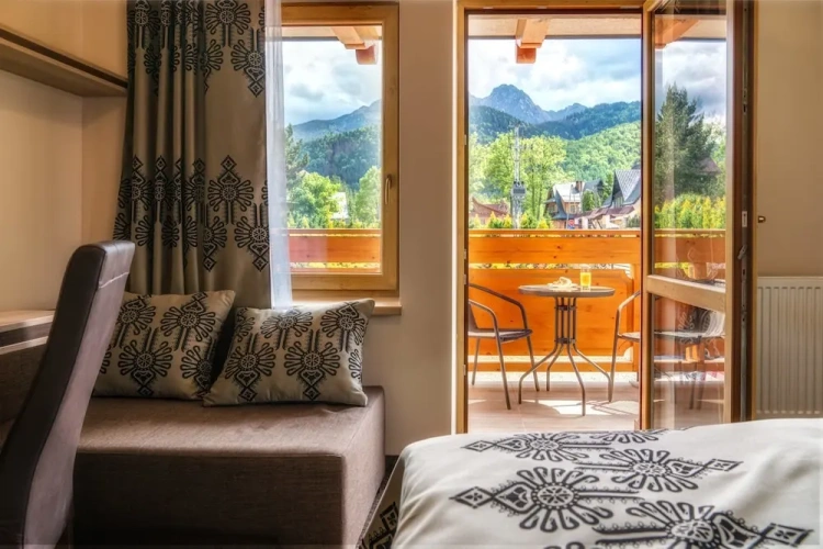 Deluxe Double room with balcony and with mountain view