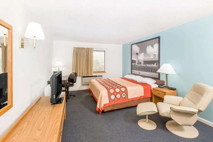 Super 8 West Point
