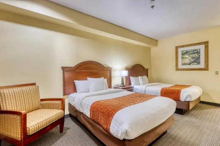 Deluxe Quadruple room with view