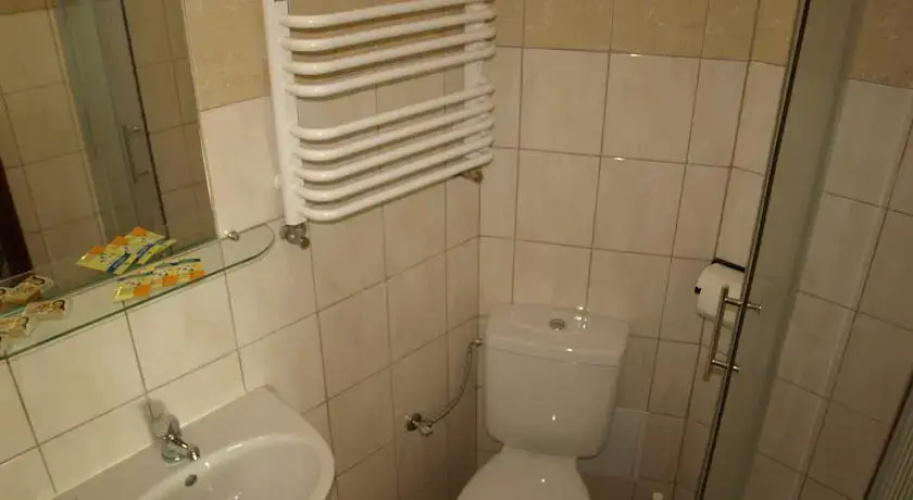Premium Hostel Bed  Breakfast