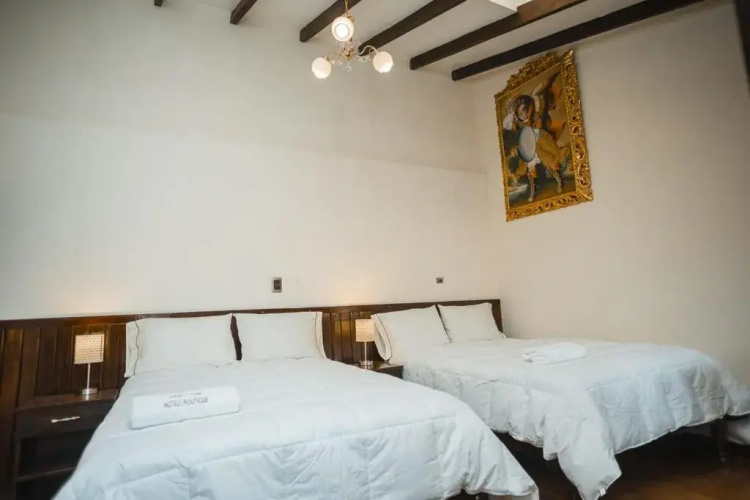Emilia Hotel