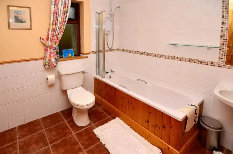 Cottage 108 - Cleggan