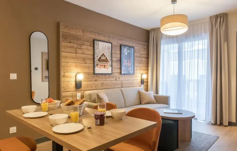 1 Bedroom Apartment with balcony