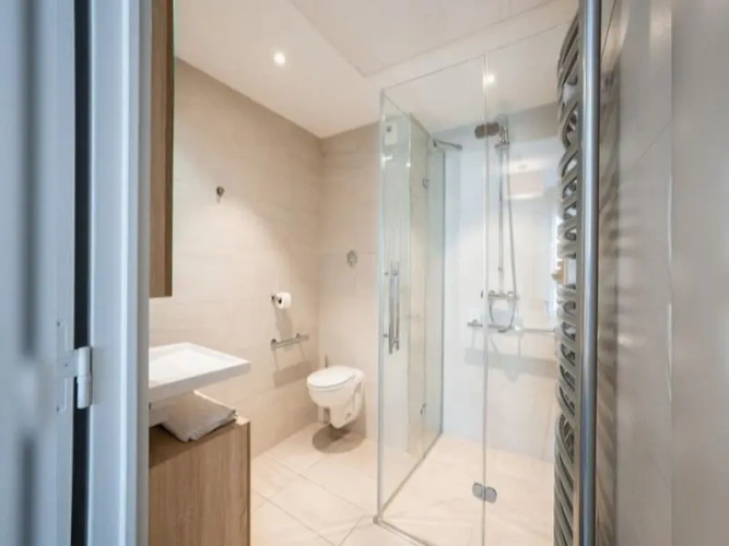 Quadruple Suite