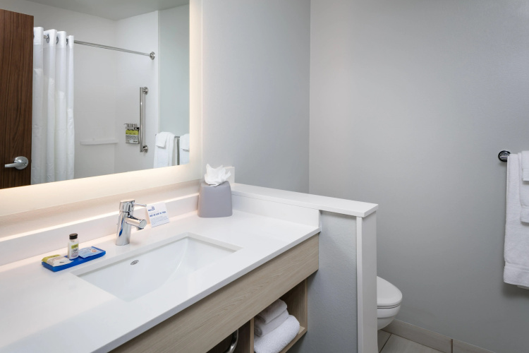 Holiday Inn Express & Suites Bend South by IHG