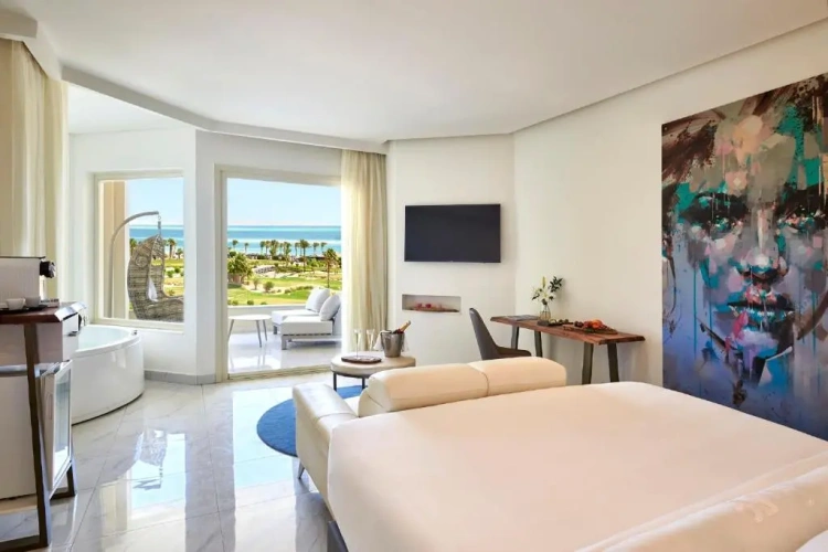 Jacuzzi Suite