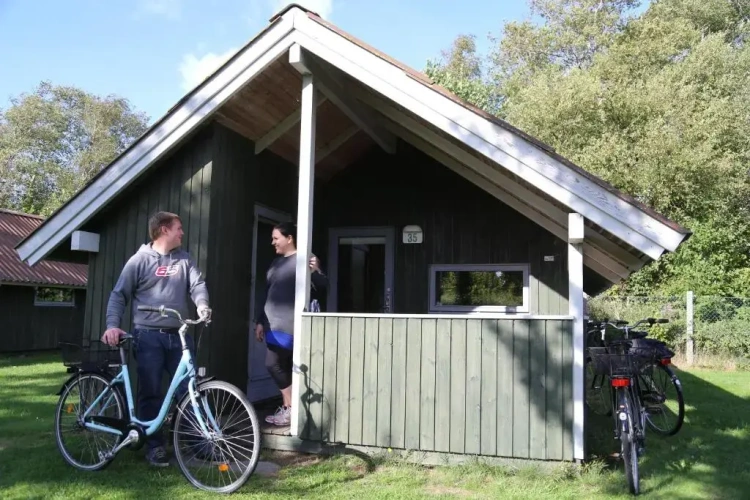 2 Bedrooms Cottage