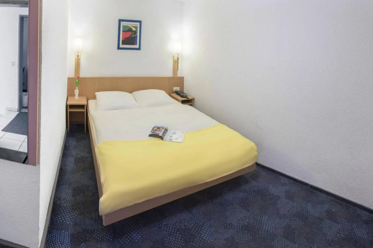 Hansa Hotel
