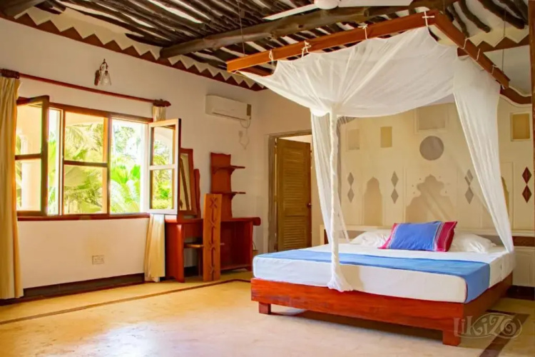 Likizo House