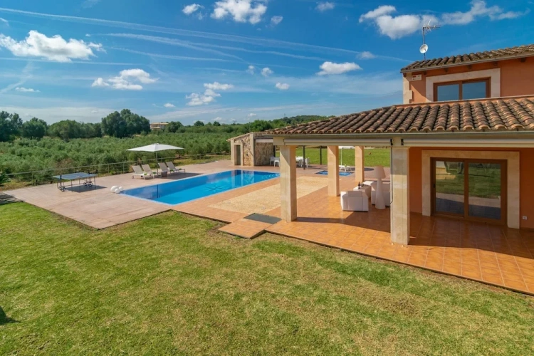 Villa