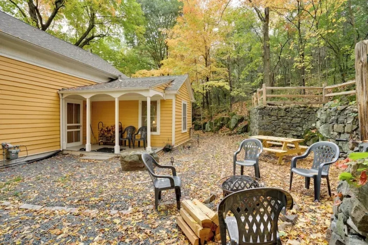 3 Bedrooms Cottage