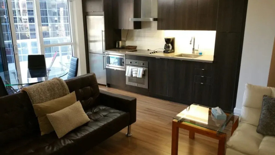 Pelican Suites At Fly Condos