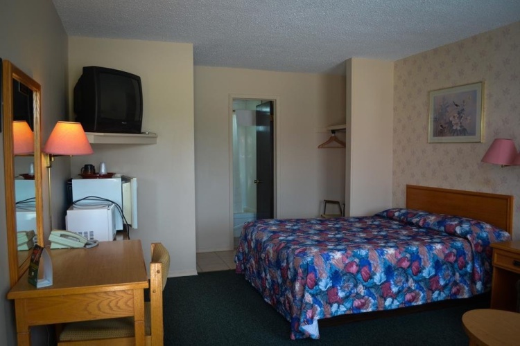 Lighthouse Motel