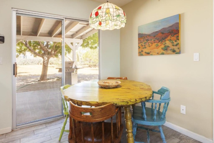 2 Bedrooms Cottage