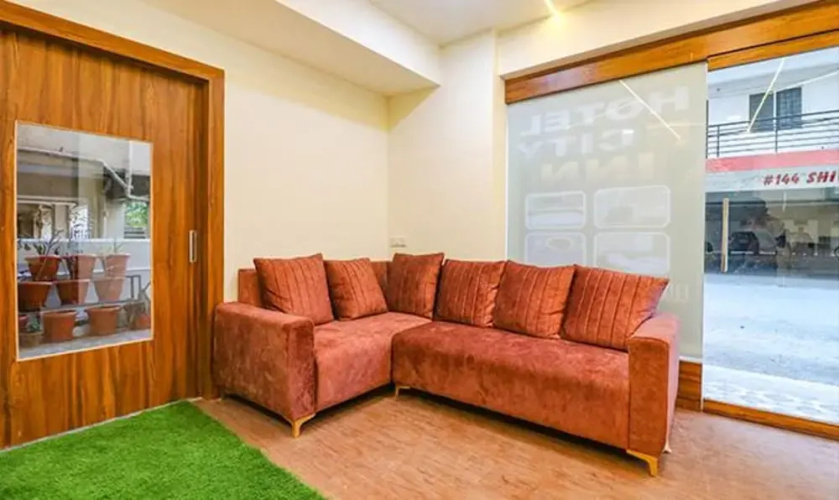 Fabhotel Elite Inn