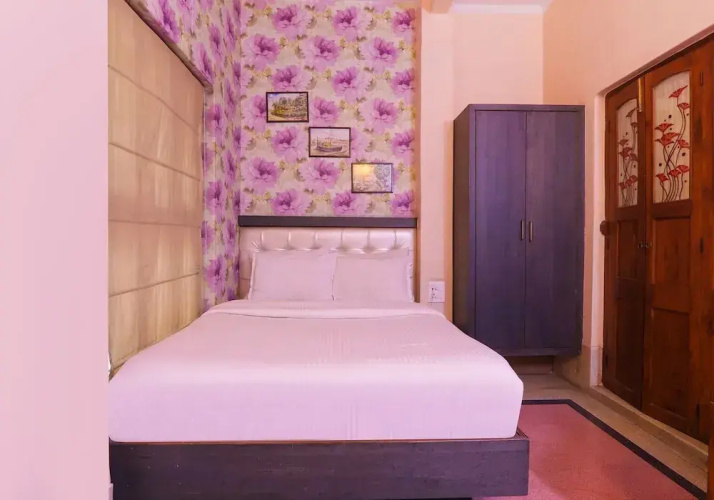 Hotel East View