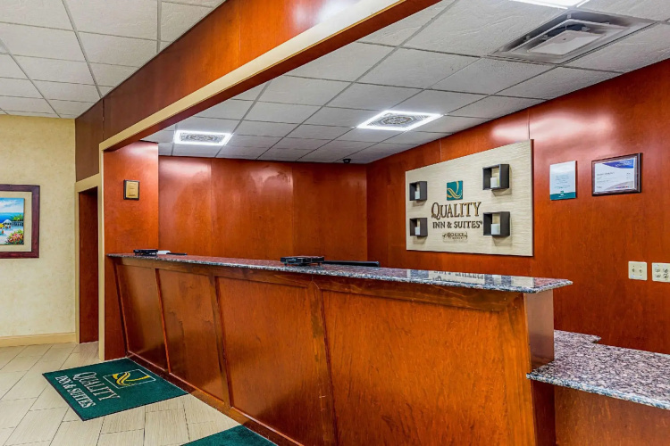 Q Lodge