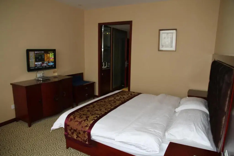 Chengdu Shenzhou Hotel