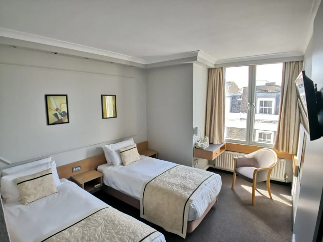Lancaster Hall Hotel
