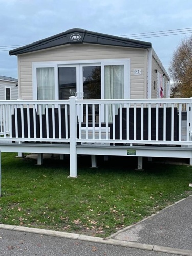 2 Bedrooms Cottage