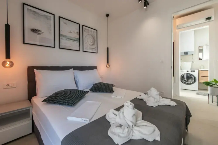 Apartments Mare B with pool