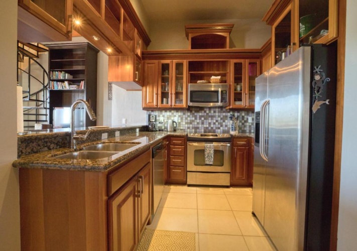 3 Bedrooms Apartment