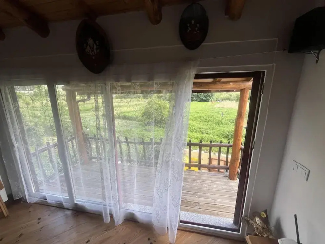 1 bed - Sleeps 4 - Pets - Balcony - Mtn View