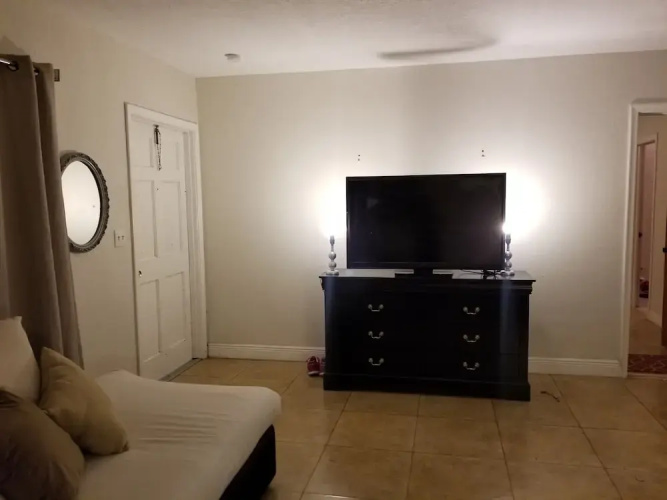 2Bed 2Bath Half Duplex Home