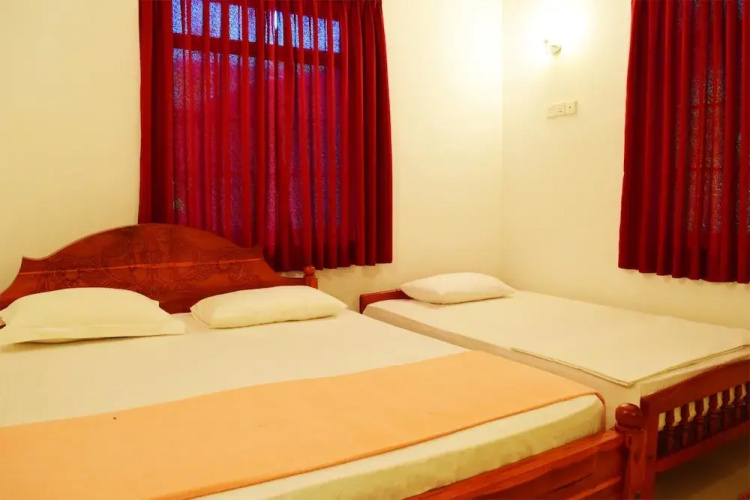 Saffron Guest Inn