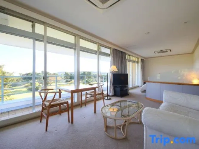 1 Bedroom Twin Suite
