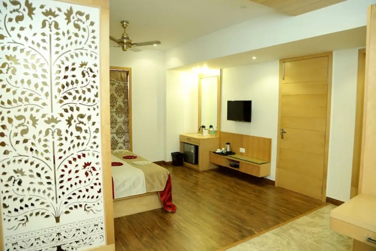 Suite with balcony