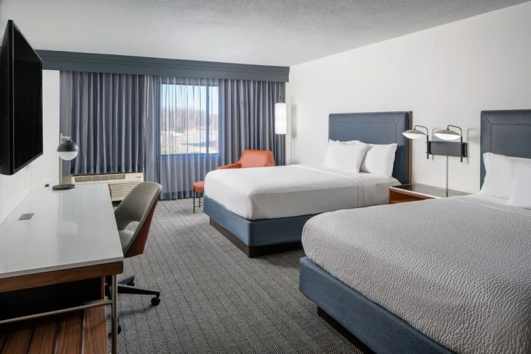 Standard Quadruple room with balcony