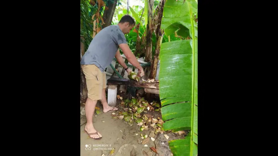 Room In Lodge - Method Living Tropical Edition
