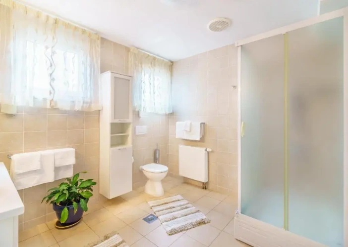 2 Bedrooms Apartment with sea view