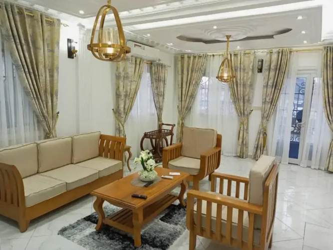 MH - Upper Floor Apart