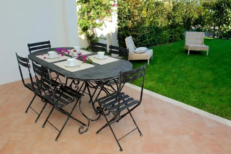 2 Bedrooms Duplex Apartment
