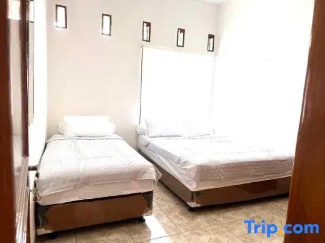 4 Bedrooms Villa