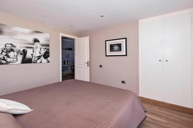 2 Bedrooms Villa