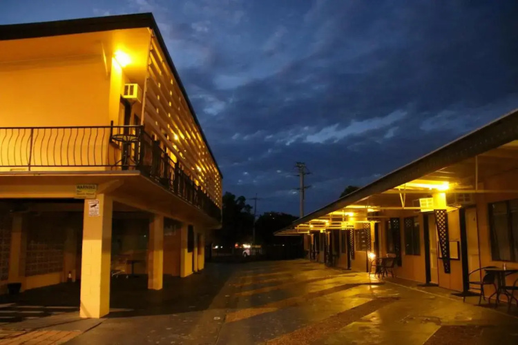 Grand Bundaberg Hostel