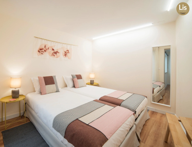 Lis Apartments