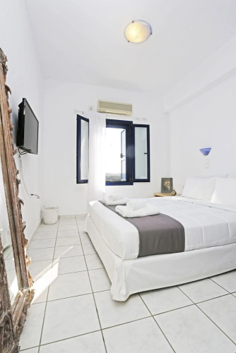 Aella Villa