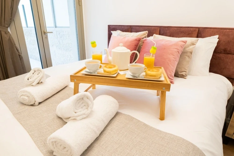 1 Bedroom Economy Apartment with balcony and with city view