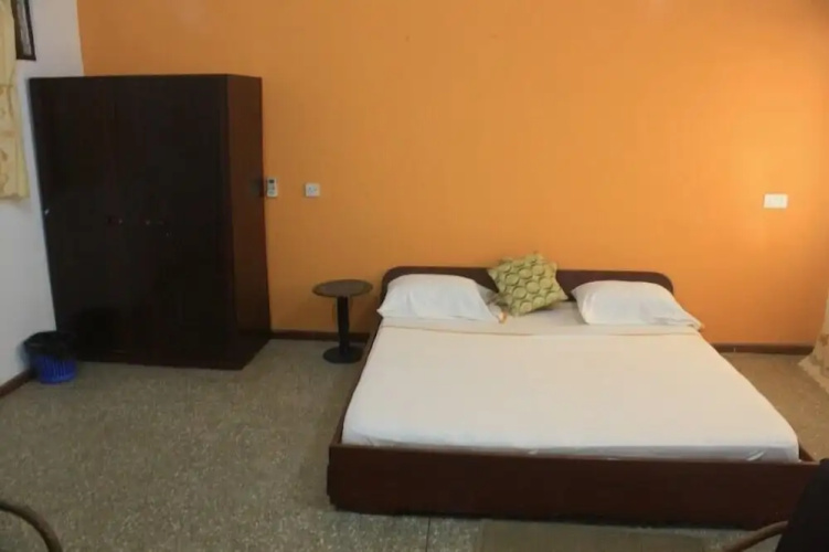 Tills Beach Hotel