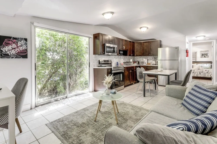 2 Bedrooms Cottage