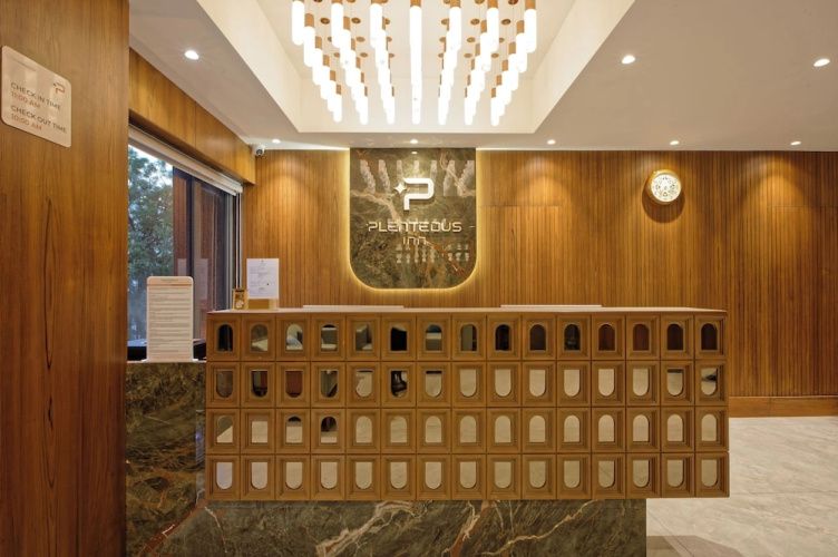 Hotel Plenteous Inn