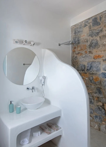 Nisides Suites